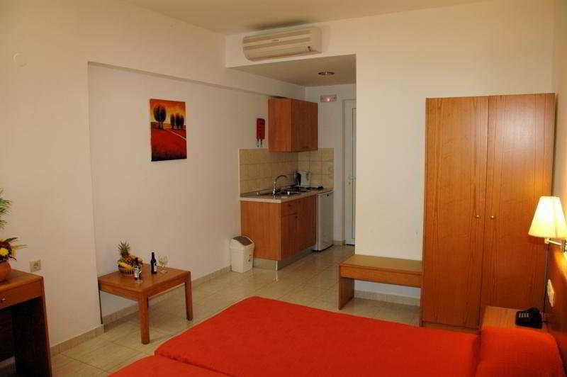 Lindos Nest Aparthotel Pefki Kültér fotó